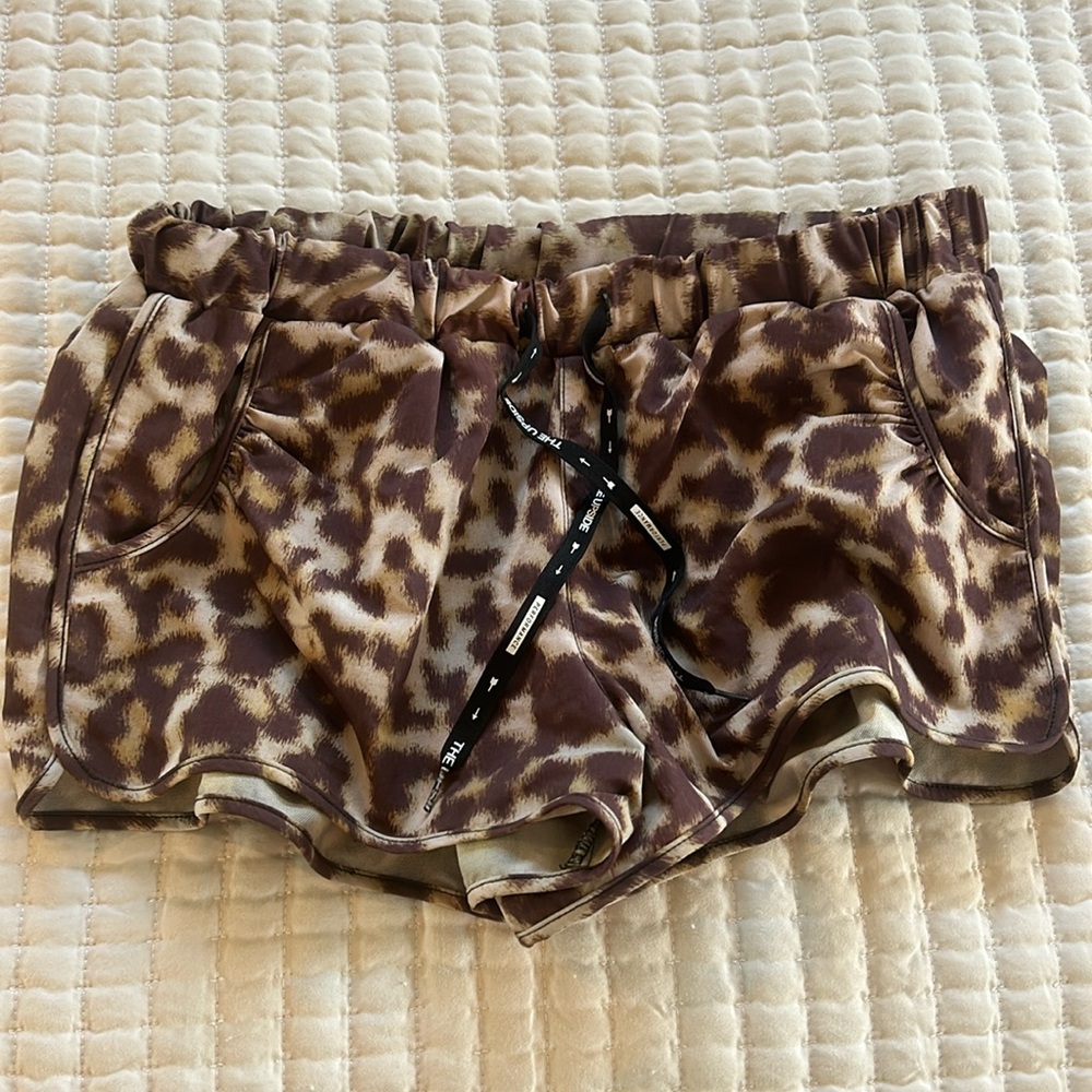 The upside shorts